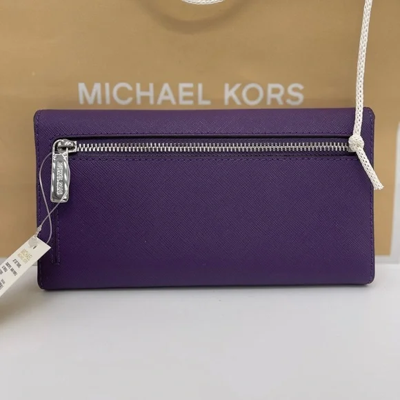 Michael Kors Lg Jet Set Travel Trifold Leather Wallet 
Dark Purple 
NWT - Picture 12 of 16